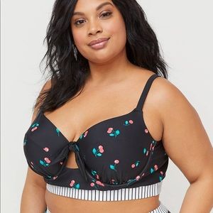 ➕ Lane Bryant Bikini Top w/ Balconette Bra - 44DD